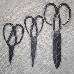 กรรไกรตีเหล็กโบราณทำมือ รุ่น TT-5122 - Product Image 3
