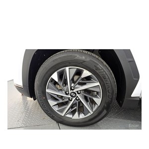 Hyundai Tucson Diésel 2.0 2WD 2022 con Caja de Cambios Automática, Asientos de Cuero, Cámara Trasera, 59,837 km, Volante a la Izquierda - Product Image 5