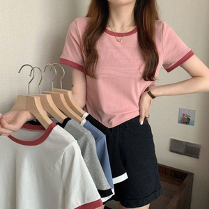 เสื้อยืดผู้หญิงทรงหลวมแบบสบายๆ ปี 2026 คอเสื้อตัดกันแบบใหม่ แขนสั้น แต่งลูกไม้ โลโก้ ระบายอากาศได้ดี เป็นมิตรกับสิ่งแวดล้อม แห้งเร็ว สั่งทำได้ - Product Image 1