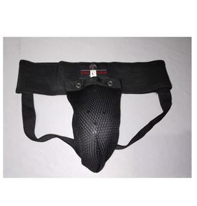 อุปกรณ์ป้องกันขาหนีบสำหรับผู้ชาย ทำจากโพลีเอสเตอร์สีดำ คุณภาพสูง ทนทาน รองรับการฝึกซ้อมศิลปะการต่อสู้ มวย  พร้อมบริการสกรีนโลโก้เพื่อความปลอดภัย - Product Image 4