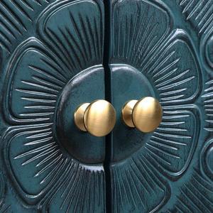 Gabinete de Almacenamiento Moderno con Mandala Floral Tallado a Mano en Madera Sólida - Product Image 6