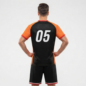 Tenue de football personnalisée pour hommes, vêtements de sport, design personnalisé, sublimation, maillot de football à col rond pour hommes, ensemble short et maillot - Product Image 2