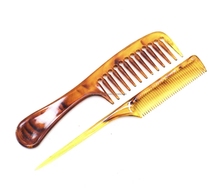 Natural Horn Comb for Healthy Hair & Beard Grooming Anti-Static Frizz-Free Styling with Salt <b>Lamp</b> - Product Image 2