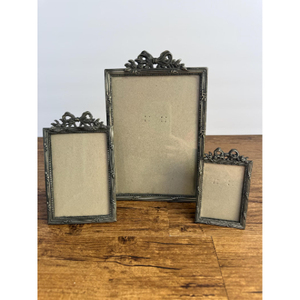 Oval Iron Metal <b>Photo</b> <b>Frame</b> With <b>Black</b> Finish Perfect For Home Gallery Walls And Office Living Rooms Decor Picture <b>Frames</b> - Product Image 4