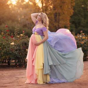 Vestido de Maternidad Georgette Rainbow, Vestido de Maternidad para Sesión de Fotos, Hermosos Vestidos de Maternidad para Sesión de Fotos - Product Image 1