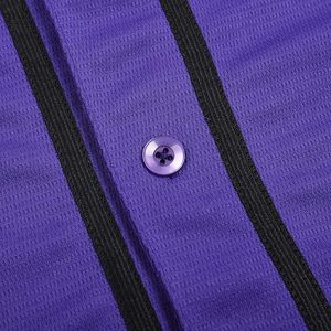 Camiseta de Béisbol Unisex Morada de Manga Corta con Botones al Frente, Color Sólido, Absorbente de Humedad, Poliéster, Ropa Deportiva para Adultos, Todas las Temporadas - Product Image 3