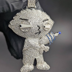 Colgante Unisex de Plata 925 con Diamantes, Diseño Moderno, Joyería Elegante y de Lujo, Accesorio de Moda, Regalo para Mujeres y Hombres, en Oferta - Product Image 1