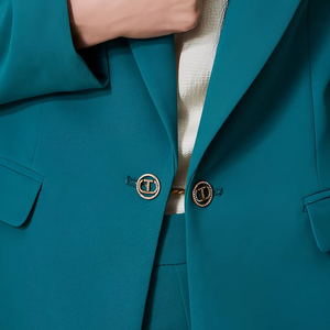 Blazer personnalisé pour femme, couleur unie, à bouton unique, pour le bureau, formel, pour les sororités, fabricant OEM, vente en gros de blazers - Product Image 6