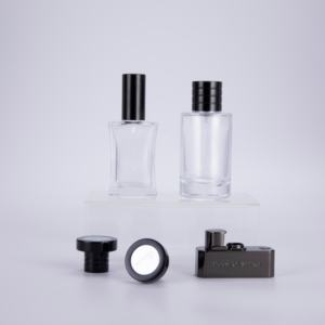 Botella de perfume de lujo con tapa de madera Material metálico - Product Image 2