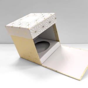 Caja de Regalo Cuadrada para Bebidas de Papel de Arte Premium, Estructura Especial con Solapa Abatible, Estampado en Lámina Dorada, Diseño Multicapa, Personalizable - Product Image 3