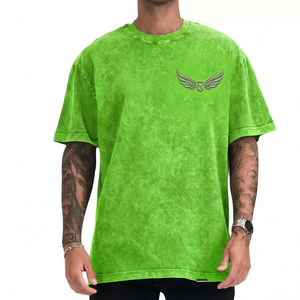 Camiseta de algodón lavado oversize para hombre con logo de alas en relieve frontal, casual, de manga corta, cuello redondo, gris liso, de punto jersey, ajuste cómodo. - Product Image 3