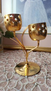 Candelabro de Diseño de 2 Pilares con Corte en Forma de Estrella, Soporte de Metal Dorado para Decoración de Fiestas y Eventos, para un Efecto de Iluminación Cálida - Product Image 5