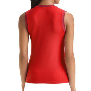 Tenue de tennis pour femmes de qualité supérieure, élégante et performante, conçue pour les athlètes dédiés et la pratique quotidienne. - Product Image 2