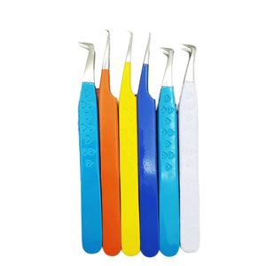 Pinzas Profesionales Ecológicas de Acero Inoxidable para Extensión de Pestañas Rusas, Antimagnéticas, con Agarre Fuerte y Fibra Suave - Product Image 1