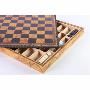 Étui à échecs en cuir au design de carte du monde antique, ensemble de jeu de société décoratif, jeu d'échecs et de dames de style rétro avec pièces individuelles - Product Image 1