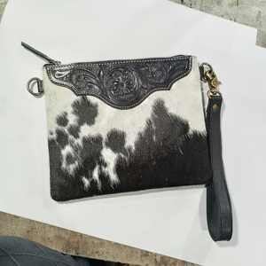 กระเป๋าคลัทช์หนังวัวสีดำขนสัตว์กระเป๋าเงินกระเป๋าถือหนัง - Product Image 1
