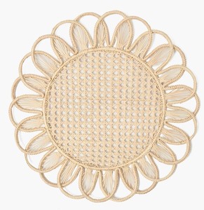 Salvamanteles Redondo de Ratán Hecho a Mano, Tapete de Mesa Tejido con Diseño Floral, Ecológico y Reutilizable, Decoración para Mesa de Comedor - Product Image 1