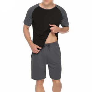 Nouvelle collection de vêtements d'été unisexes en gros, imprimés sur mesure, ensemble t-shirt et short en coton léger 100% - Product Image 4