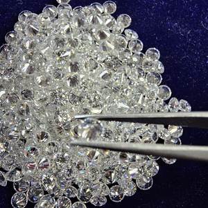 Diamantes Brillantes Cultivados en Laboratorio Calibrados de 4.10mm y 4.20mm, DEF VVS VS, Corte Excelente, 1 Quilate, RK GEMS, para Fabricación de Joyas, Venta al Por Mayor - Product Image 4