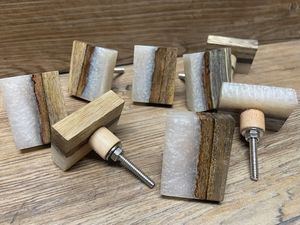 Poignée de meuble en résine et bois écologique faite à la main, élégante, pour armoire et porte, tirette de tiroir moderne pour la décoration intérieure - Product Image 1