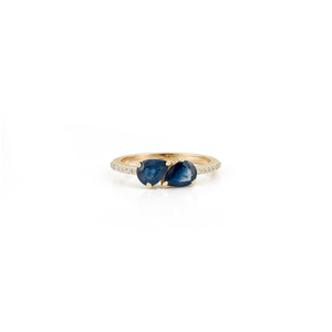 Anillo apilable de oro amarillo macizo de 14 quilates con zafiro azul en forma de pera y diamantes, de diseño simple y moderno, para uso diario. - Product Image 1
