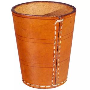 Ensemble de jeux de société Farkle Yahtzee en similicuir comprenant 6 dés marron et 1 couvercle de gobelet à dés avec intérieur en velours, 7 pièces en PU pour utilisation au bar - Product Image 4