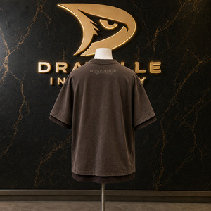 Camiseta Extra Grande de Doble Capa Estilo Y2K para Hombre, Camiseta con Gráficos Desgastados en Color Espresso - Product Image 2
