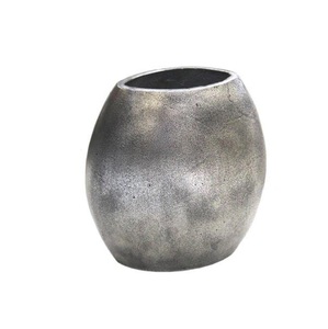 Jarrón de Aluminio Fundido, Adorno Refinado para el Hogar, Diseñado para Complementar Temas Decorativos Contemporáneos con un Atractivo Distintivo - Product Image 1