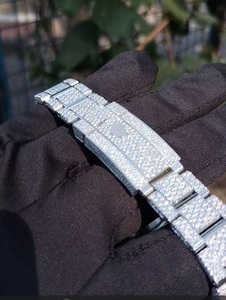 Reloj de Lujo Unisex Diamond Empire de Acero Inoxidable con Detalles de Moissanita, Esfera Cuadrada de Cristal, Movimiento Mecánico Analógico, 39 mm - Product Image 4