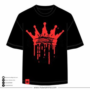 Camiseta negra de manga corta para hombre con estampado de corona roja, cuello redondo, estilo urbano, corte regular, de algodón jersey. - Product Image 5