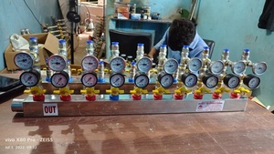 ชุดจ่ายน้ำ 10 เข้า 10 ออก พร้อมระบบตรวจสอบการไหล - Product Image 4