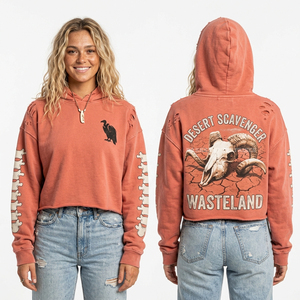 Sweat-shirt de luxe urbain pour femme, 400 GSM, couleur crème, avec imprimé graphique doré de crâne de pharaon égyptien ancien et hieroglyphes sur les manches - Product Image 4