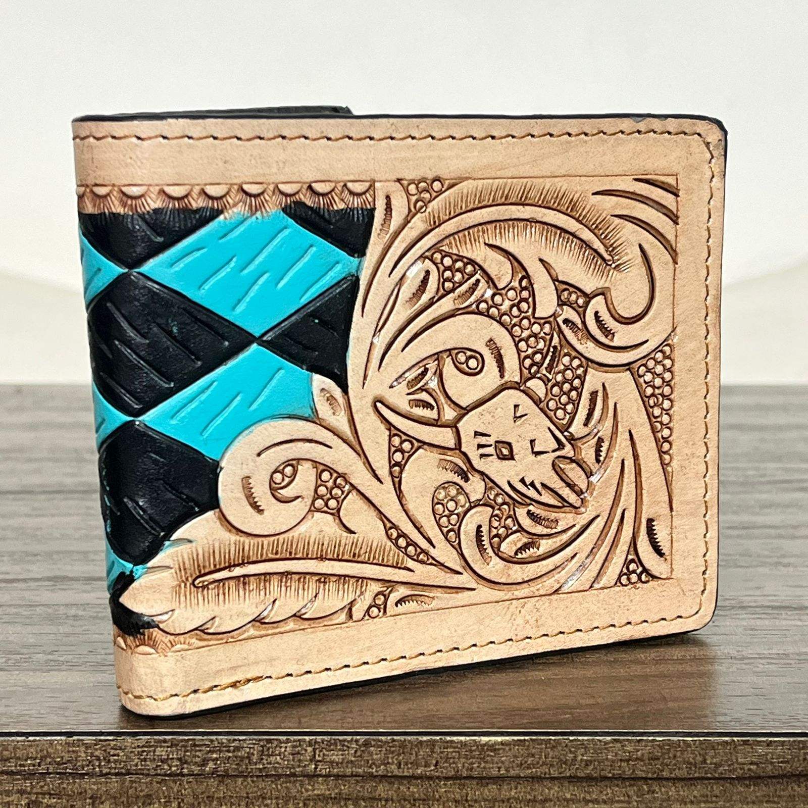 เทอร์ควอยซ์และลายตารางสีดำ