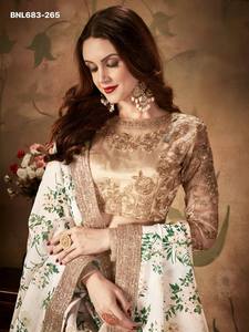 Magnifique Organza de créateur avec imprimé floral numérique - Lehenga-Choli-Dupatta brodé de Dori et de paillettes - Exportateur de mode féminine - Product Image 4