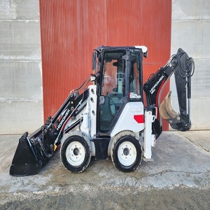 Powerful Hidromek HMK 62 SS Backhoe Loader With 0.35 M³ Loader Bucket And Strong Digging Capability For Construction Projects - Product Image 4