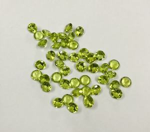 Prêt à expédier coût d'usine 100% péridot naturel 5mm facettes rondes pierres précieuses calibrées en vrac à vendre - Product Image 1
