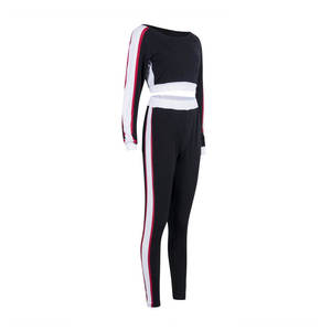 Conjunto de Yoga Moldeador para Mujer, Sujetador Deportivo Transpirable sin Costuras de Primera Calidad y Leggings de Entrenamiento con Control de Abdomen y Logotipo Frontal - Product Image 1