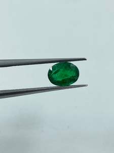 ลูกปัดมรกตธรรมชาติสำหรับทำเครื่องประดับ ความใสสูง รูปทรงวงรี สีเขียว ขนาด 6.20x8.40 มม. โดยผู้ส่งออกในราคาที่ตกลง - Product Image 2