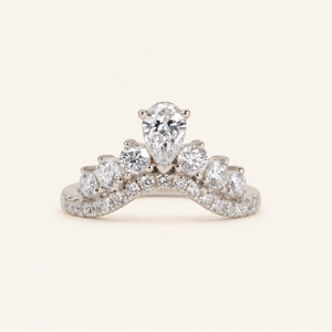 Bague Chevron en Diamant Poire Cultivé en Laboratoire en Or Blanc 10K |   Bague de promesse minimaliste incurvée empilable pour femme, idéale pour un anniversaire de mariage - Product Image 1