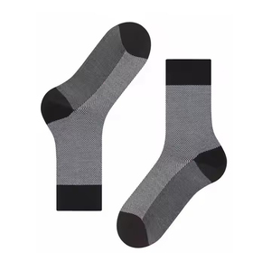 Chaussettes de sport pour hommes en promotion, nouvelle collection, respirantes, tricotées, personnalisables, avec logo OEM - Product Image 3
