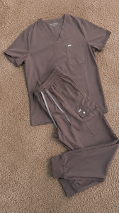Conjunto de Uniforme Médico Premium Estilo Urbano, Ropa de Trabajo para Hospital, Blusa con Cuello en V y Pantalones Jogger, Tejido de Poliéster/Algodón - Product Image 4