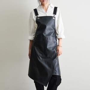 Tablier sans manches en cuir personnalisé, durable, élégant, imperméable, résistant à l'huile, écoresponsable, pour le travail, le nettoyage, les salons de coiffure et les soins des animaux - Product Image 5