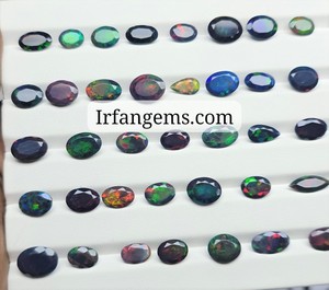 Opale noire éthiopienne 100% naturelle, cristal facetté, lot en vrac, opale noire faite à la main pour la fabrication de bijoux, cabochon d'opale noire éthiopienne - Product Image 4