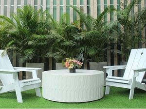 Mesa de centro redonda moderna de hormigón, fácil de limpiar y resistente al agua para uso en interiores y exteriores - Product Image 5