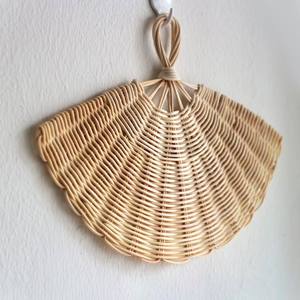 Décoration murale luxueuse en rotin, éventail mural tressé naturel, best-seller, élégant et pratique - Product Image 1