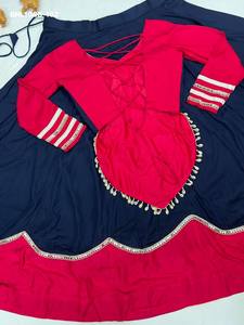 Conjunto de Blusa Larga Estilo Corsé y Lehenga con Volantes, de Rayón y Algodón con Encaje de Espejo y Patrón Festoneado, para Festivales - Proveedor Indio - Product Image 6