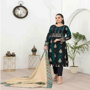 Hermosos y elegantes trajes étnicos de 3 piezas, Colección CIANA, trajes de césped de fiesta paquistaní e india de Tawakkal - Product Image 4