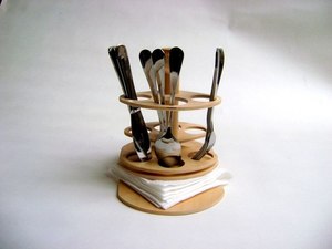 Moderno y Duradero Soporte de Madera para Cubiertos, Organizador de Cocina de Tres Niveles para Cucharas y Tenedores - Product Image 2
