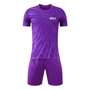 Maillot et short de football imprimés en tissu haute performance, respirant et anti-humidité, conçus pour une circulation d'air améliorée et un confort maximal du joueur - Product Image 1