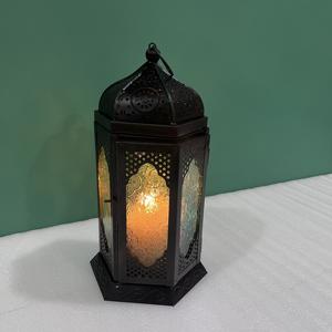 Farol de Hierro de Diseño Artesanal Estilo Marroquí con Panel de Vidrio Decorativo, Decoración Vintage para Mesa - Product Image 5